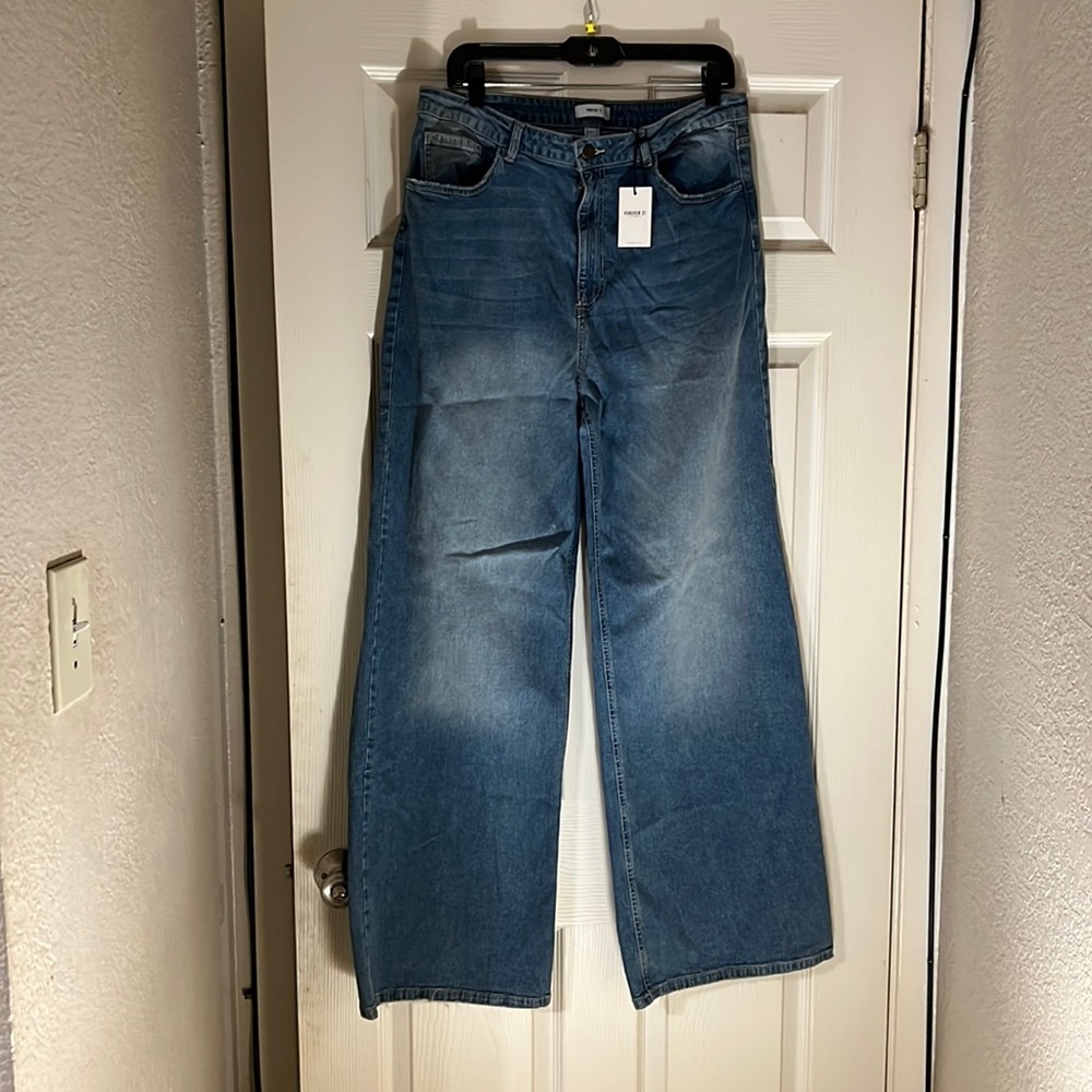 New Forever 21 light denim wide leg jeans